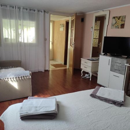 Apartman Tihana Crikvenica Exteriör bild