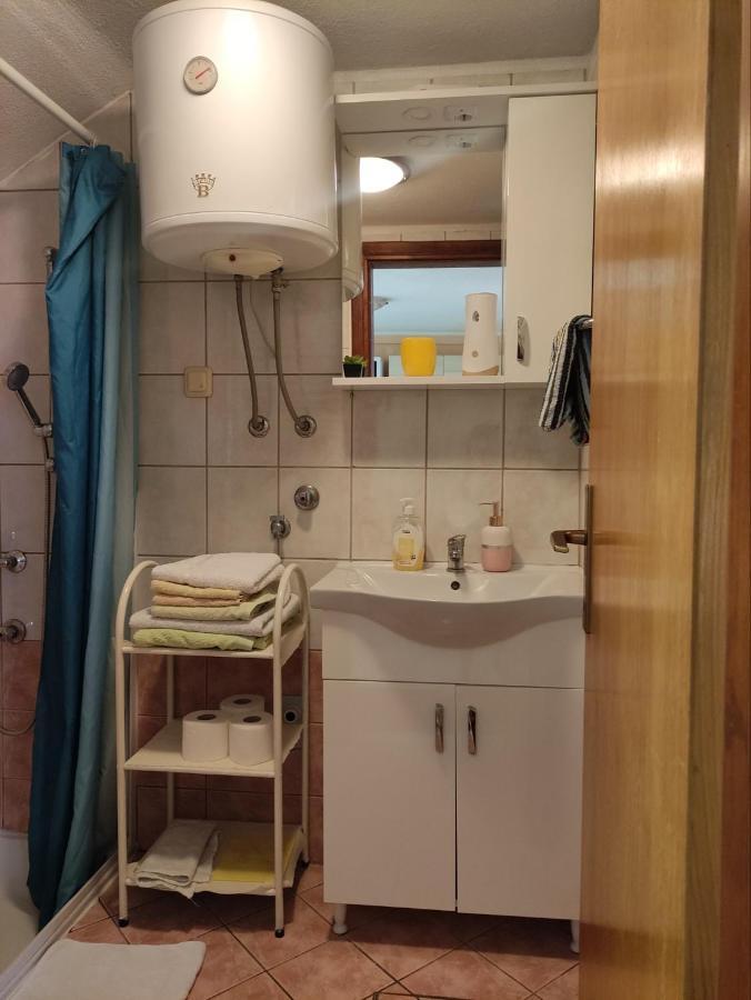 Apartman Tihana Crikvenica Exteriör bild