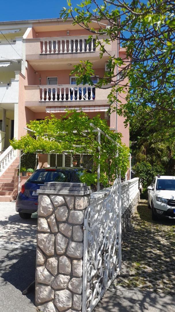 Apartman Tihana Crikvenica Exteriör bild